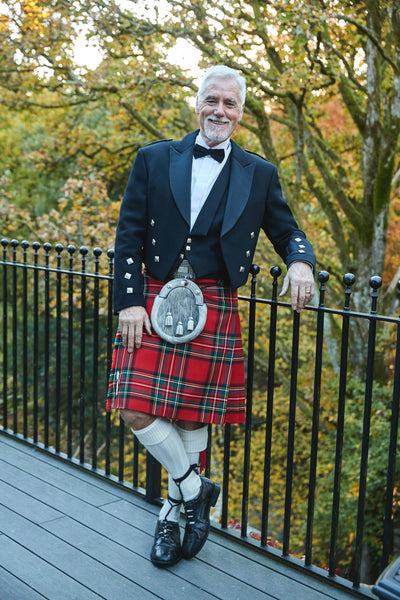 How to Wear a Kilt